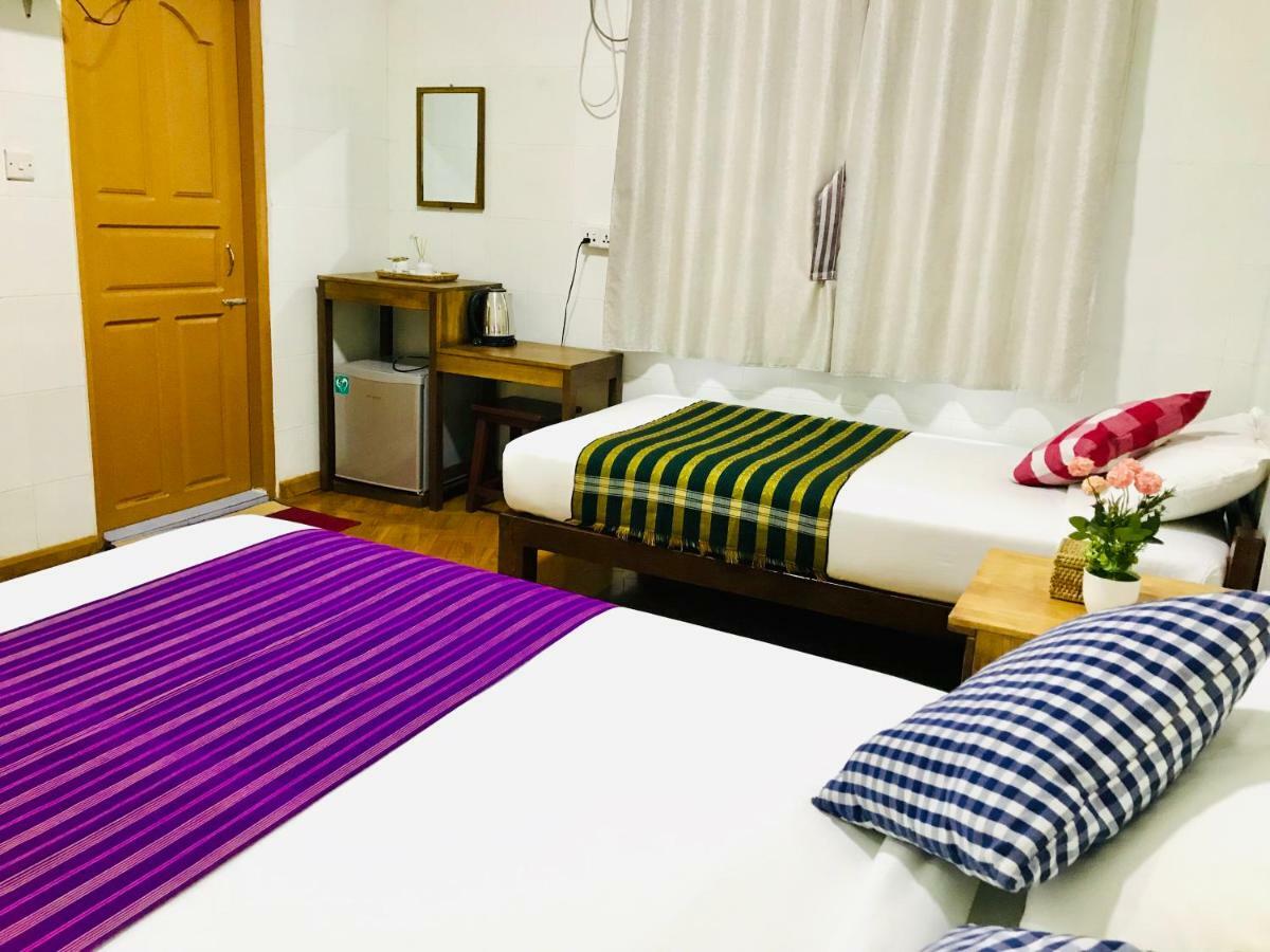 Celia Hostel Mandalay Exterior photo